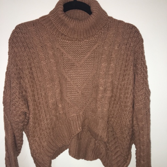 Cropped sweater - Picture 2 of 4